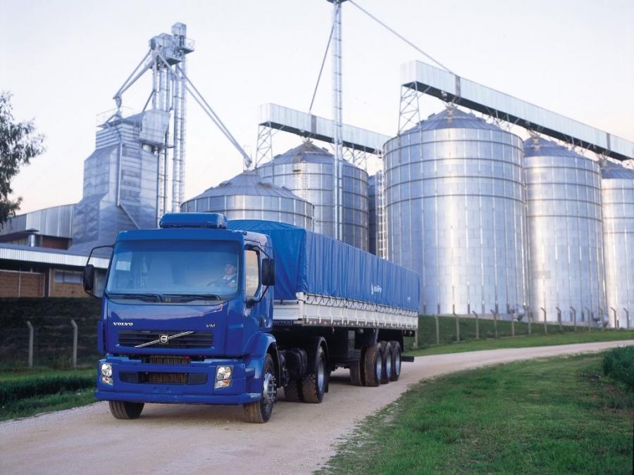  Volvo VM 310 4x2 Tractor 2003 года  (фото 7 из 29)
